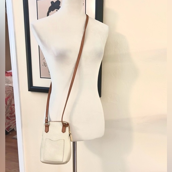 Valentina,Leather Supple Crossbody Bag, Excellent Condition, Size Small - Picture 2 of 8